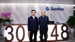 上海市委金融辦常務副主任周小全一行到訪長亮科技參觀調研